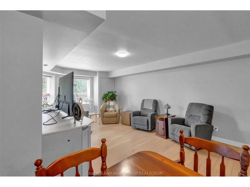 









10


Van Allen

Avenue, 201,
Chatham,




ON
N7L 5K1

