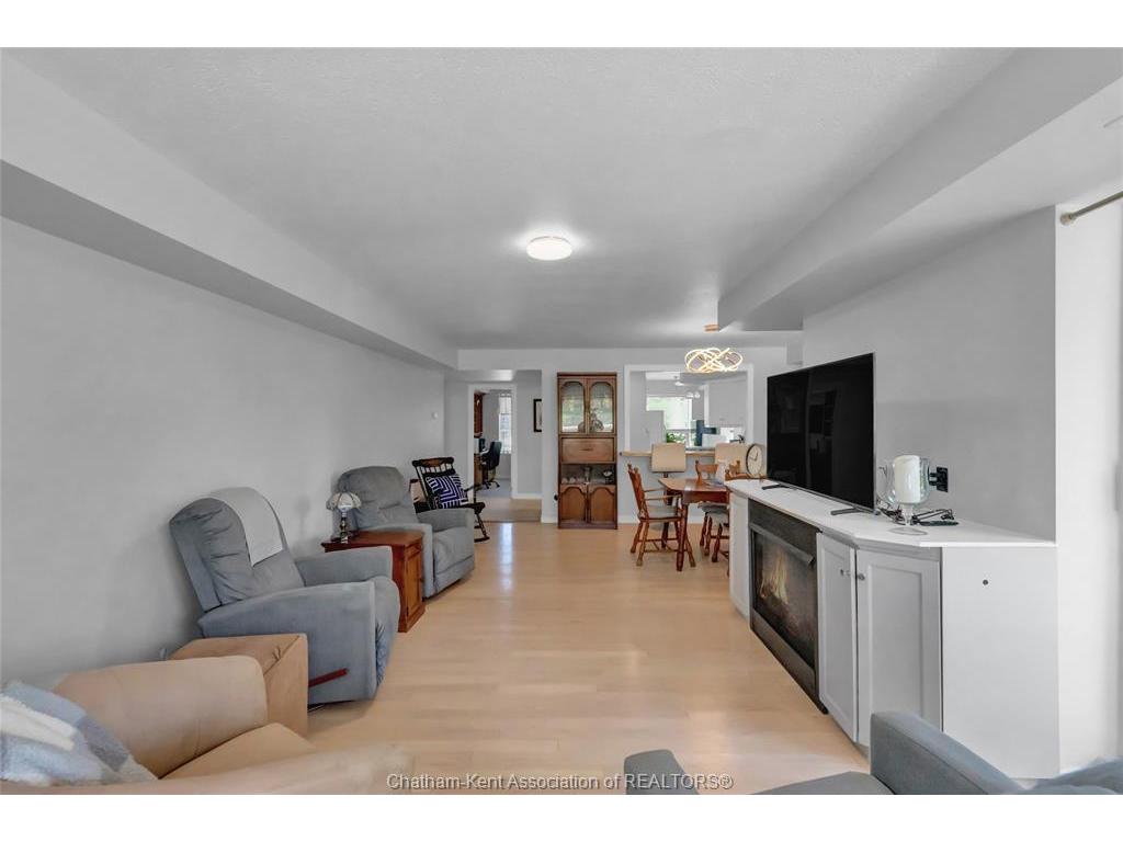 









10


Van Allen

Avenue, 201,
Chatham,




ON
N7L 5K1

