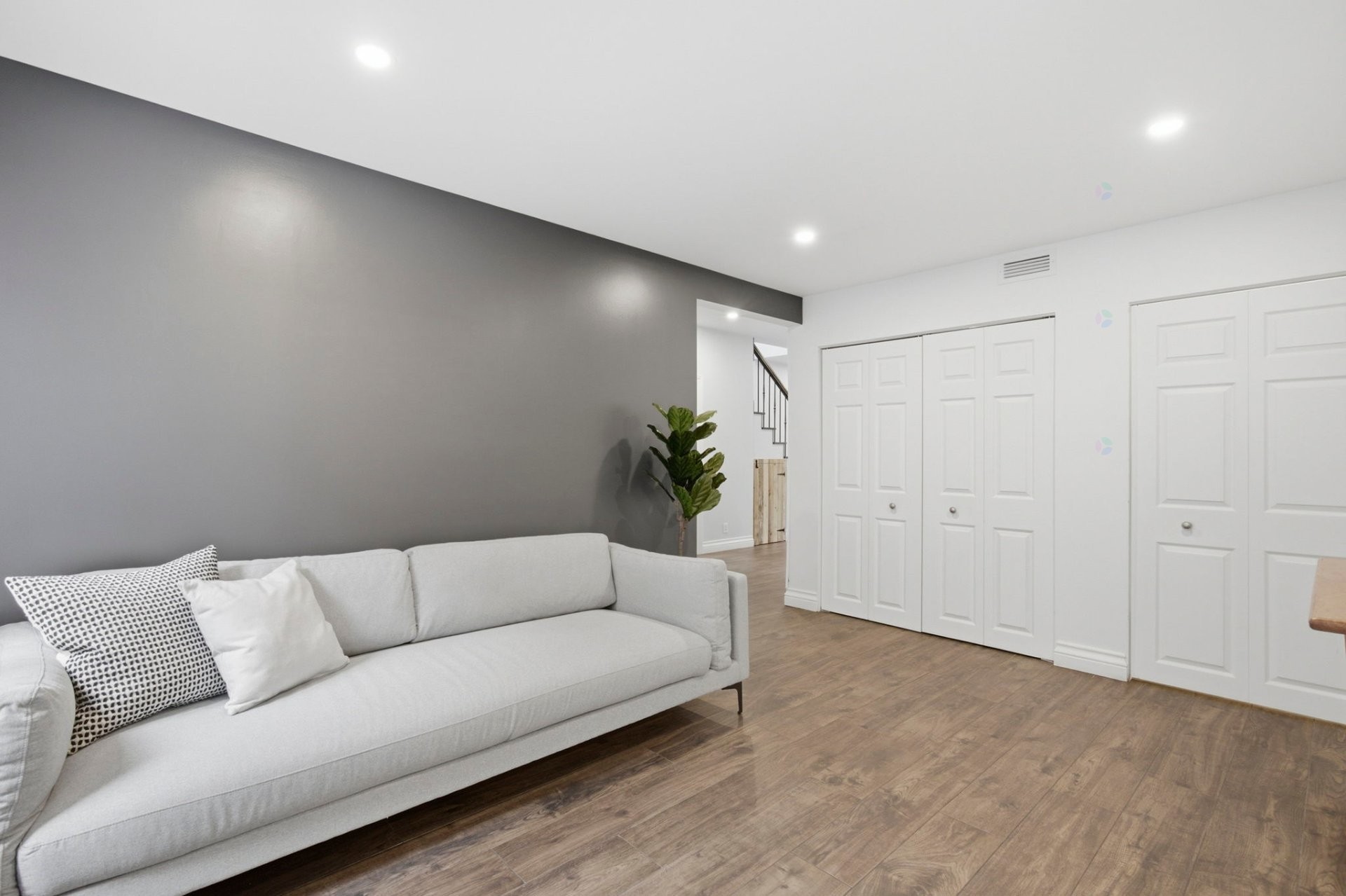 









2067Z


Boul. Gouin E.

,
Montréal (Ahuntsic-Cartierville),




QC
H2B1W7


