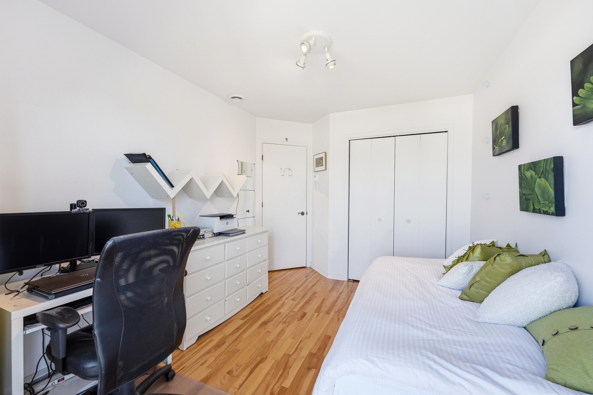 









108


Place de Chenonceau

, 6,
Sainte-Julie,




QC
J3E2P2

