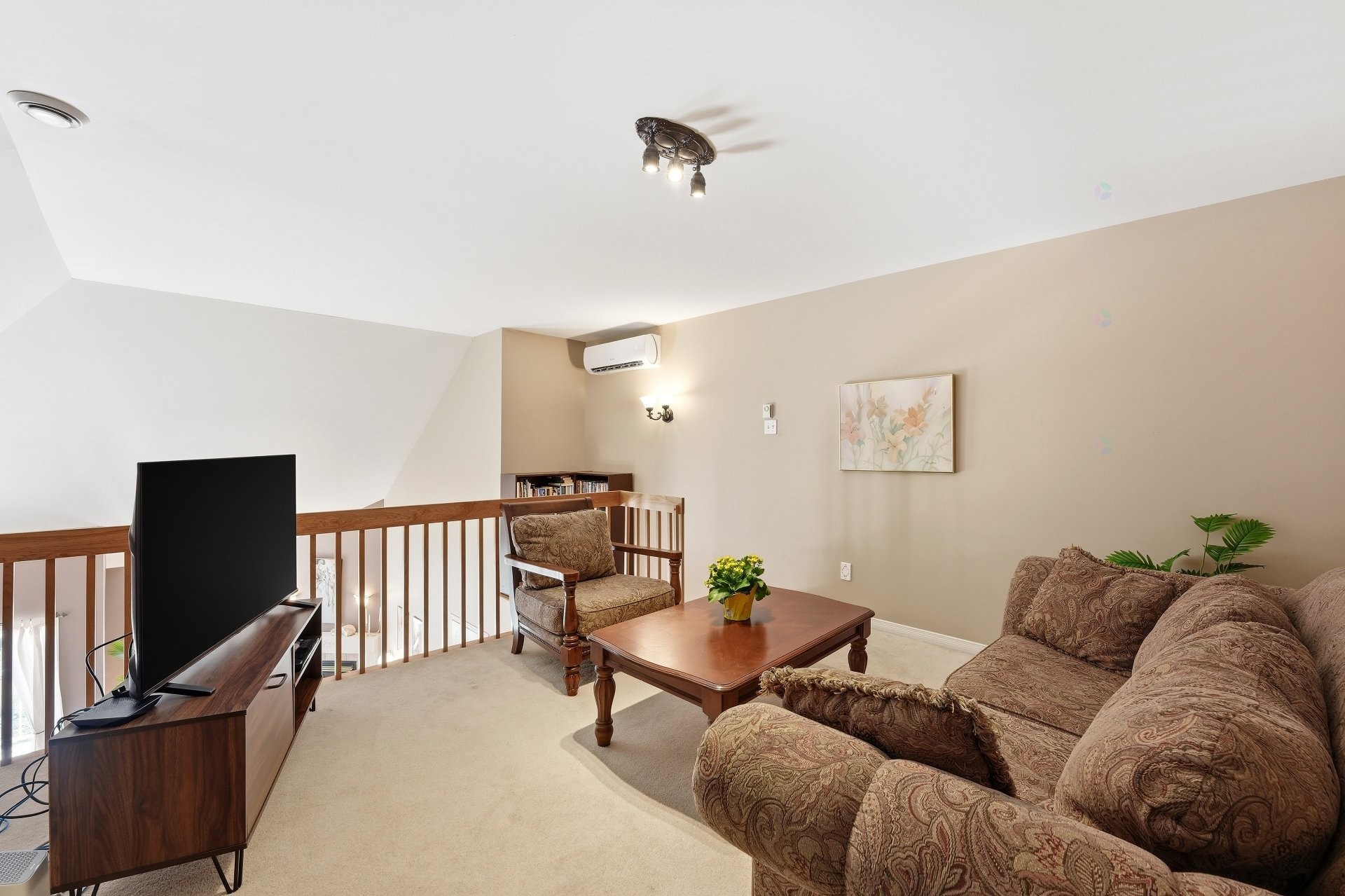 









108


Place de Chenonceau

, 6,
Sainte-Julie,




QC
J3E2P2

