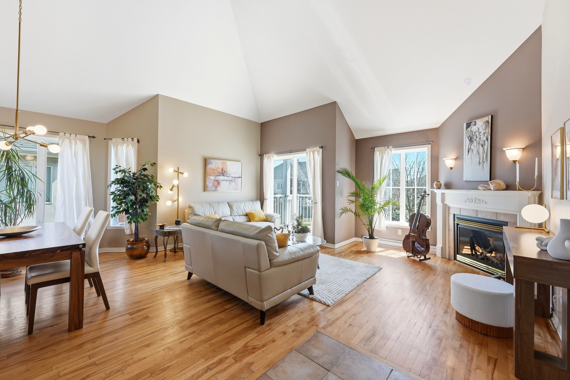 









108


Place de Chenonceau

, 6,
Sainte-Julie,




QC
J3E2P2

