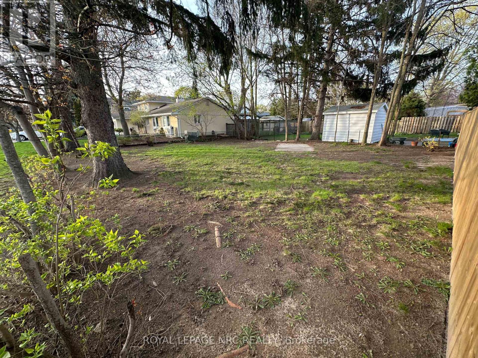 












2A CORBETT AVENUE

,
St. Catharines (Port Dalhousie),







Ontario
L2N5M4

