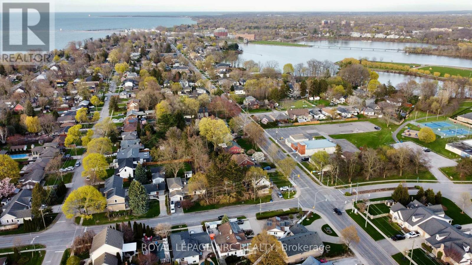 












2A CORBETT AVENUE

,
St. Catharines (Port Dalhousie),







Ontario
L2N5M4

