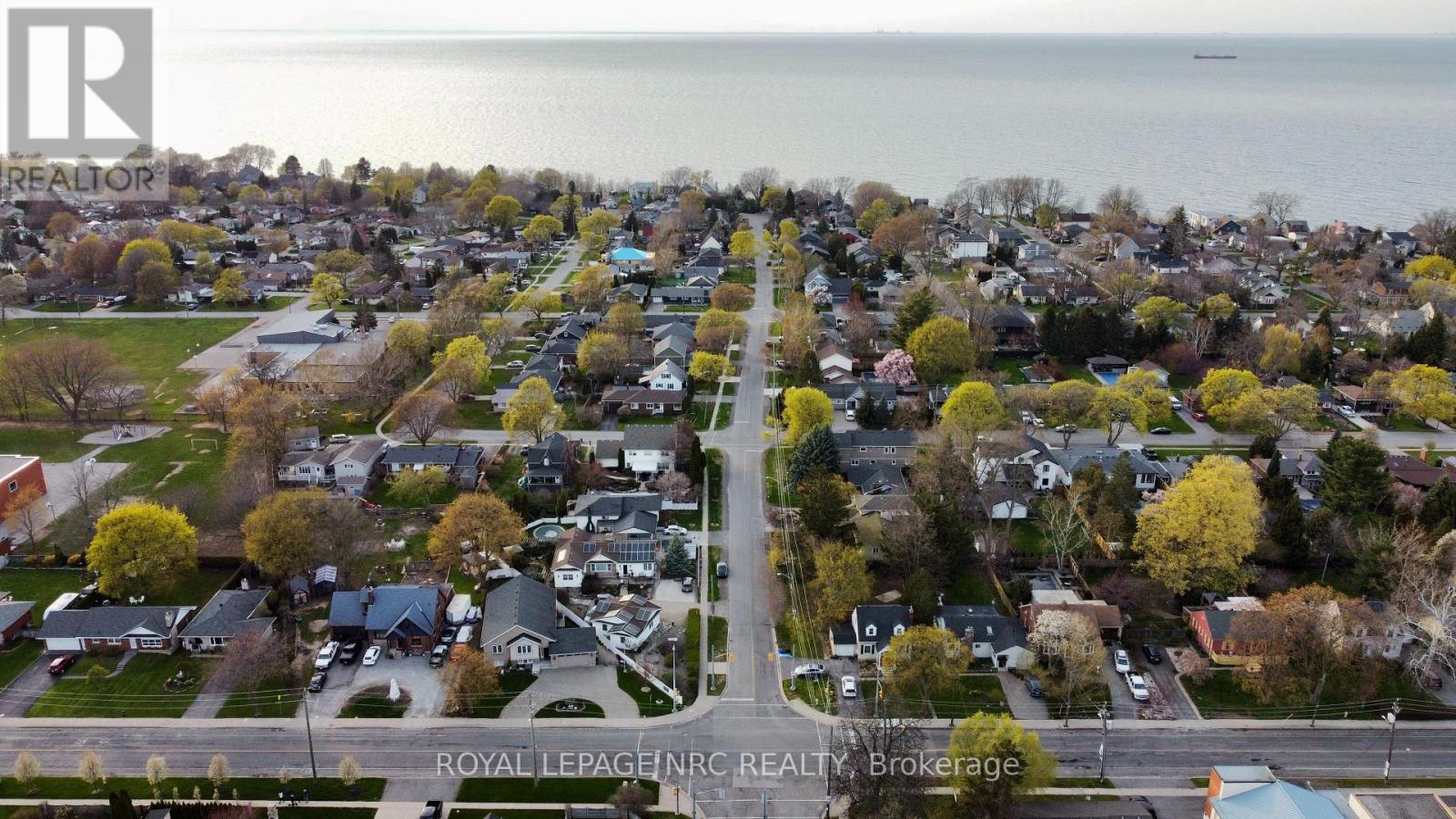 












2A CORBETT AVENUE

,
St. Catharines (Port Dalhousie),







Ontario
L2N5M4

