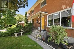 LOVE the front walk!