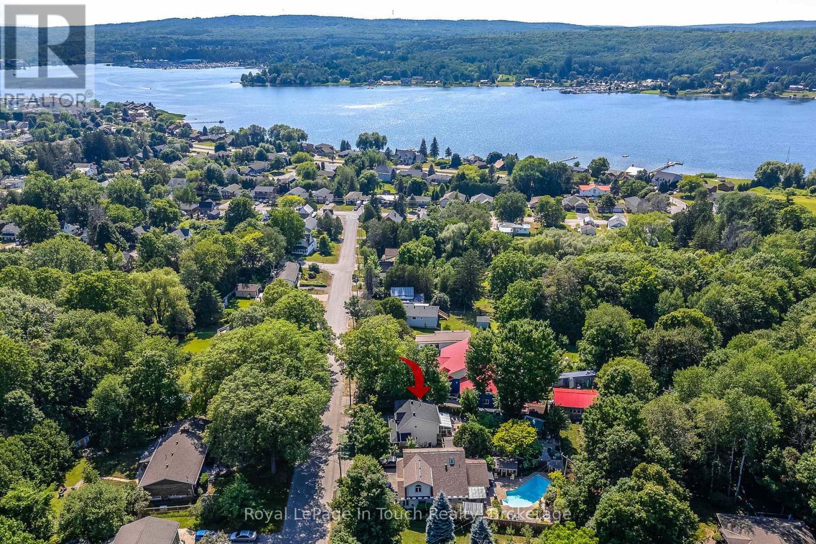 












27 DON STREET

,
Penetanguishene,




Ontario
L9M1E5

