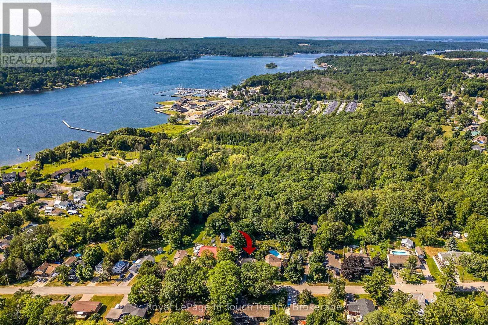 












27 DON STREET

,
Penetanguishene,




Ontario
L9M1E5

