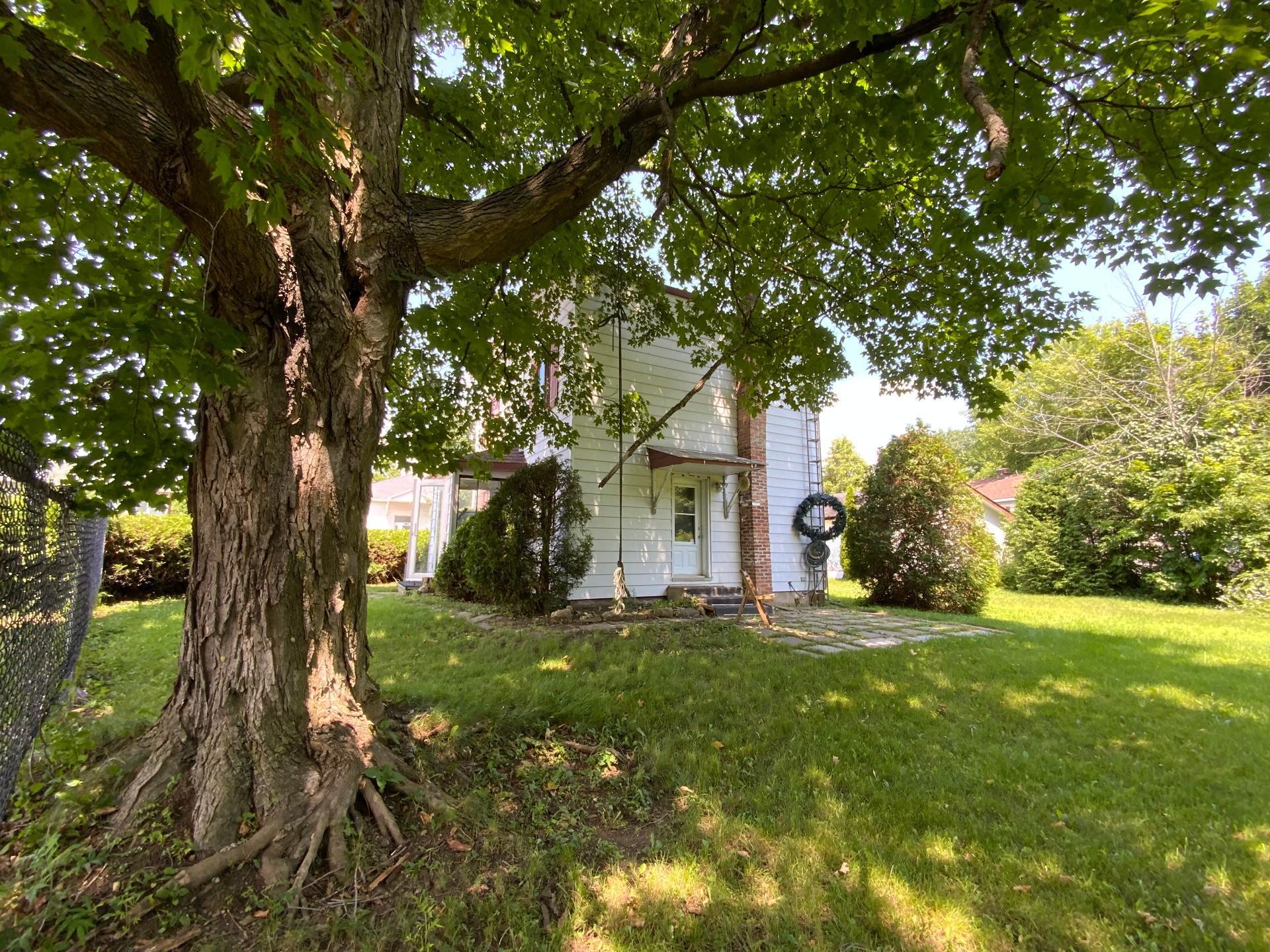 









22


Rue Kelly

,
Saint-André-d'Argenteuil,




QC
J0V1X0

