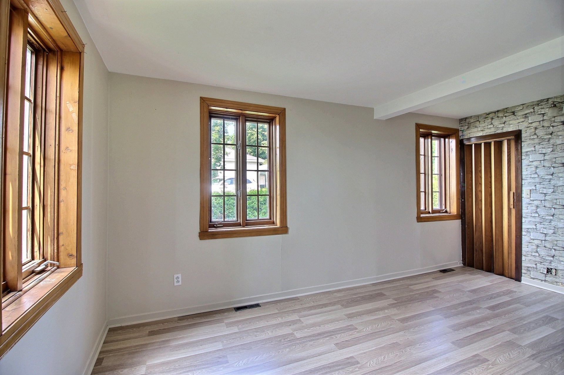









22


Rue Kelly

,
Saint-André-d'Argenteuil,




QC
J0V1X0

