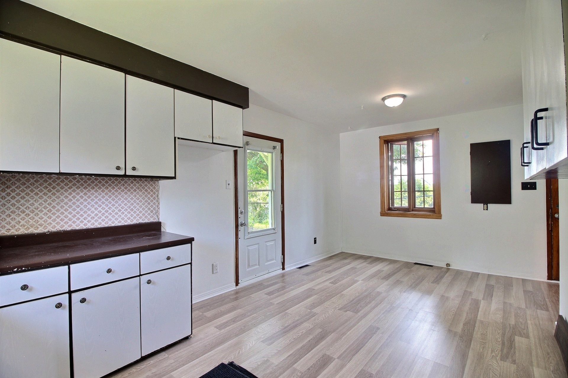 









22


Rue Kelly

,
Saint-André-d'Argenteuil,




QC
J0V1X0

