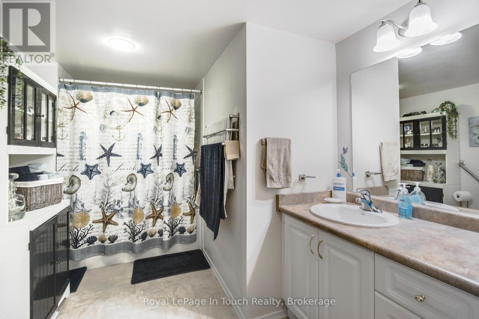 












310 - 333 LAFONTAINE ROAD W

,
Tiny,




Ontario
L9M0H1

