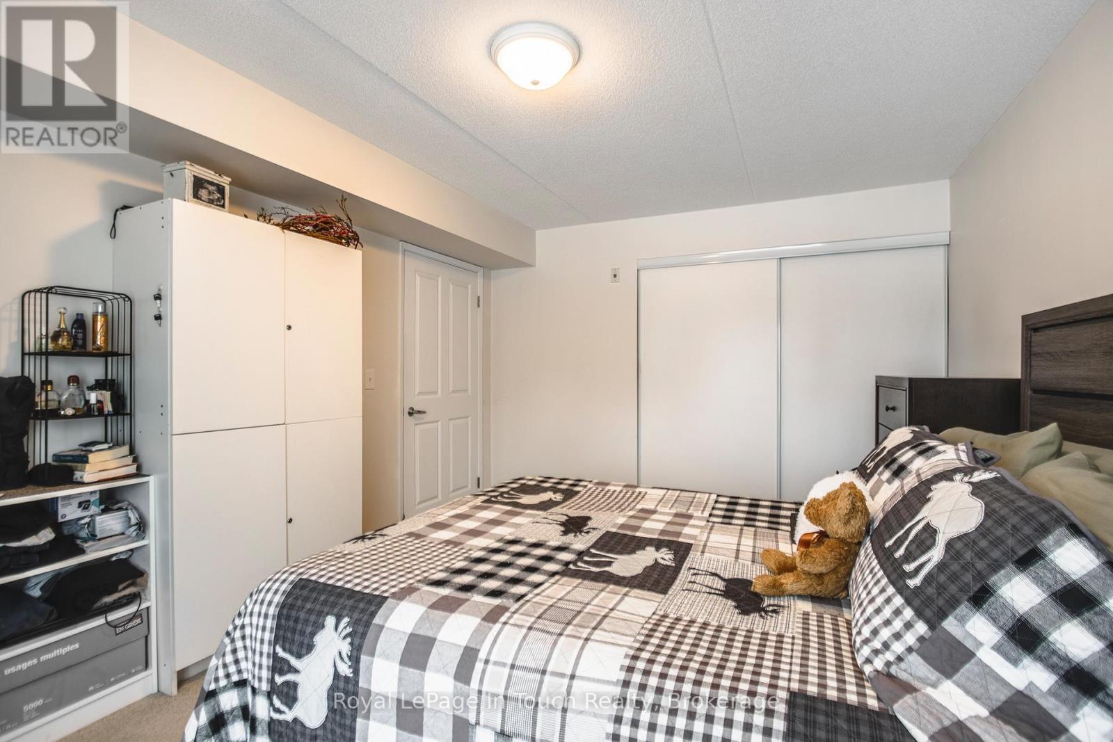 












310 - 333 LAFONTAINE ROAD W

,
Tiny,




Ontario
L9M0H1

