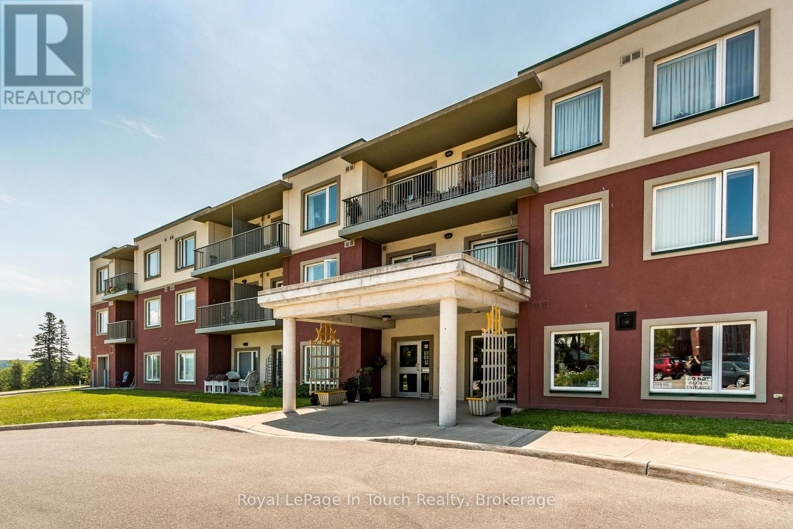 












310 - 333 LAFONTAINE ROAD W

,
Tiny,




Ontario
L9M0H1


