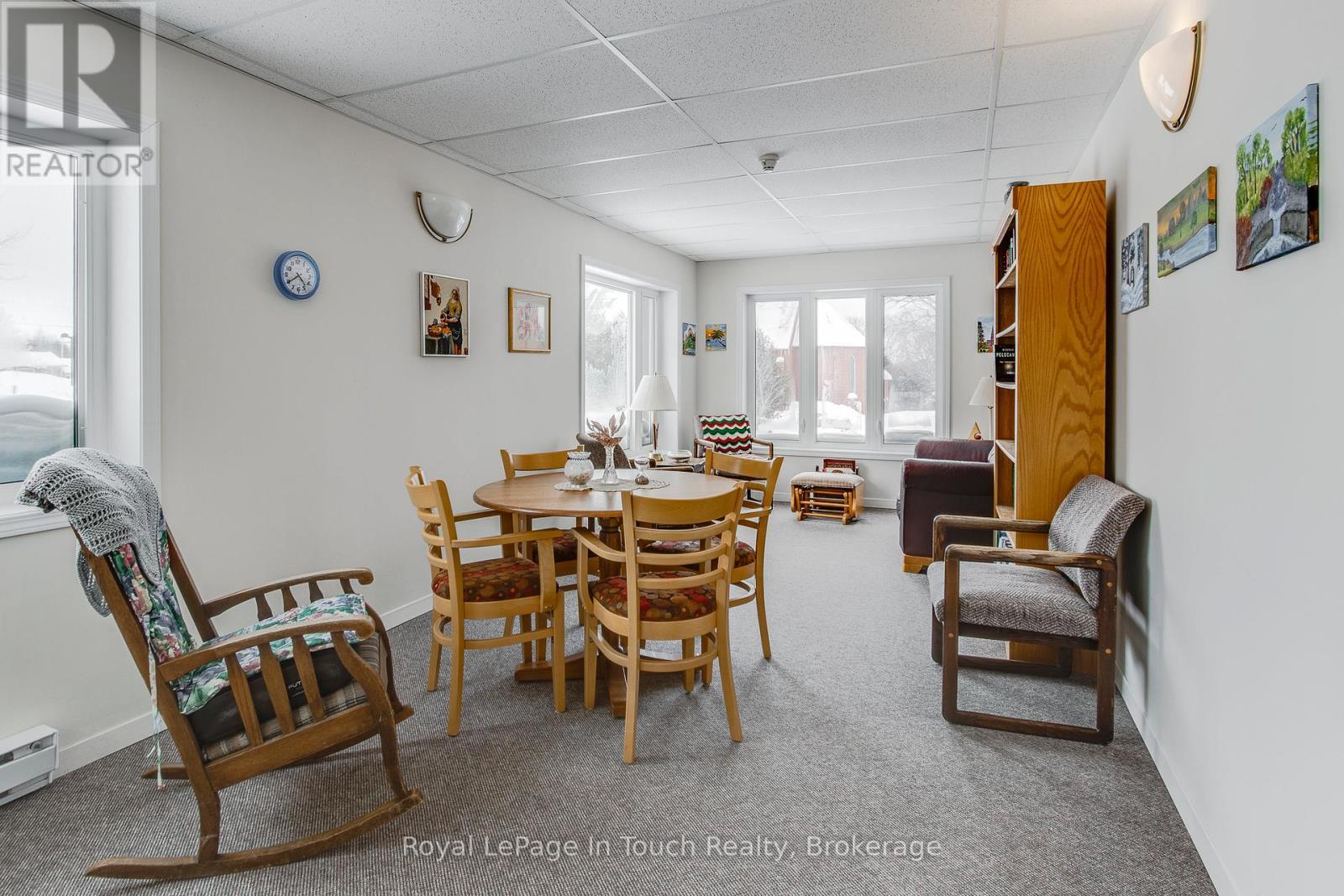 












310 - 333 LAFONTAINE ROAD W

,
Tiny,




Ontario
L9M0H1

