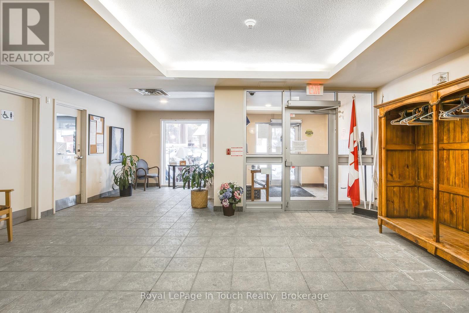 












310 - 333 LAFONTAINE ROAD W

,
Tiny,




Ontario
L9M0H1

