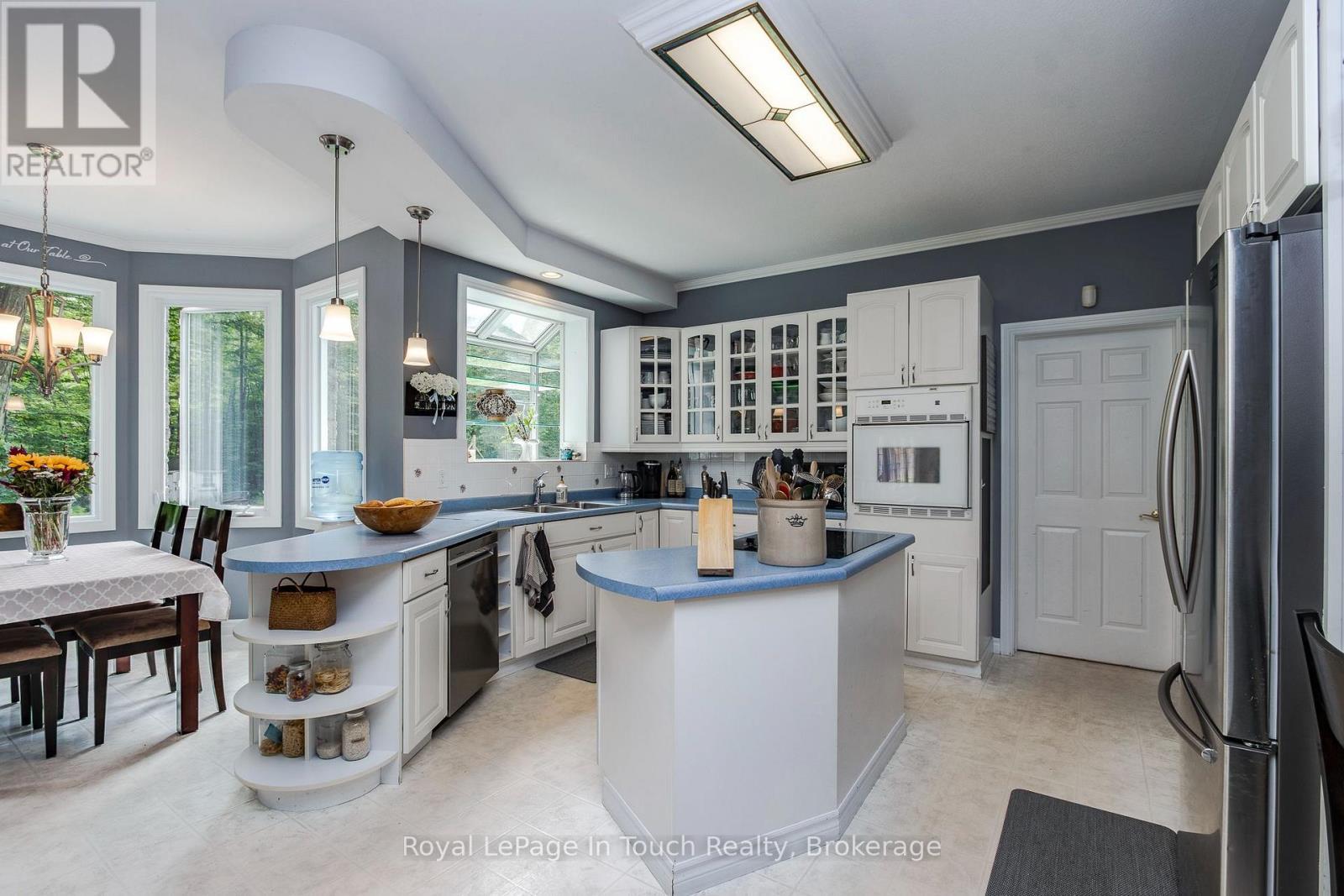 












104 COPELAND CREEK DRIVE

,
Tiny,




Ontario
L9M0M2

