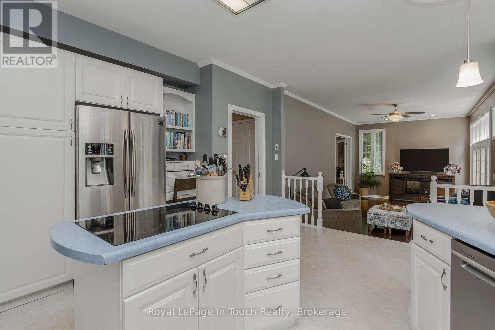 












104 COPELAND CREEK DRIVE

,
Tiny,




Ontario
L9M0M2

