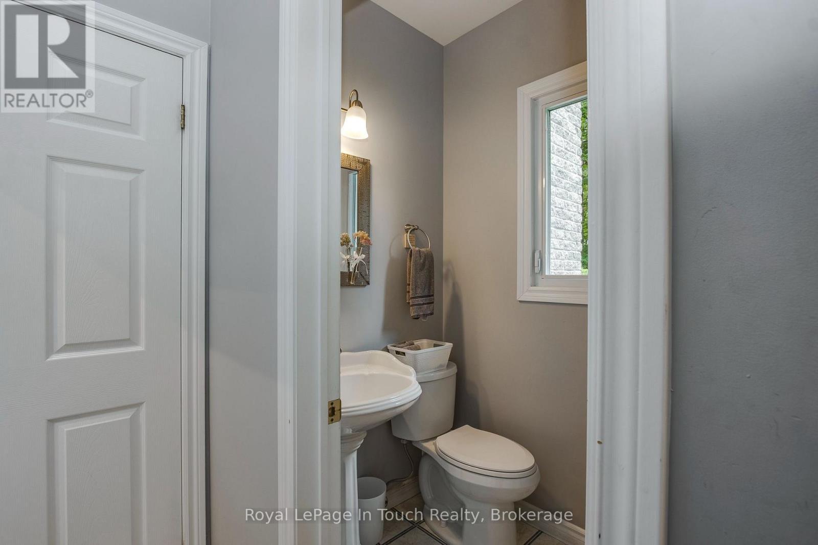 












104 COPELAND CREEK DRIVE

,
Tiny,




Ontario
L9M0M2

