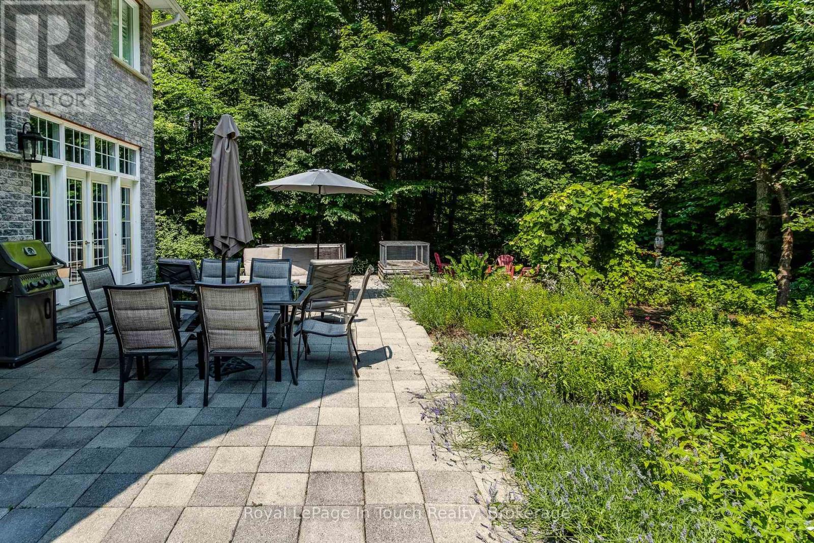 












104 COPELAND CREEK DRIVE

,
Tiny,




Ontario
L9M0M2

