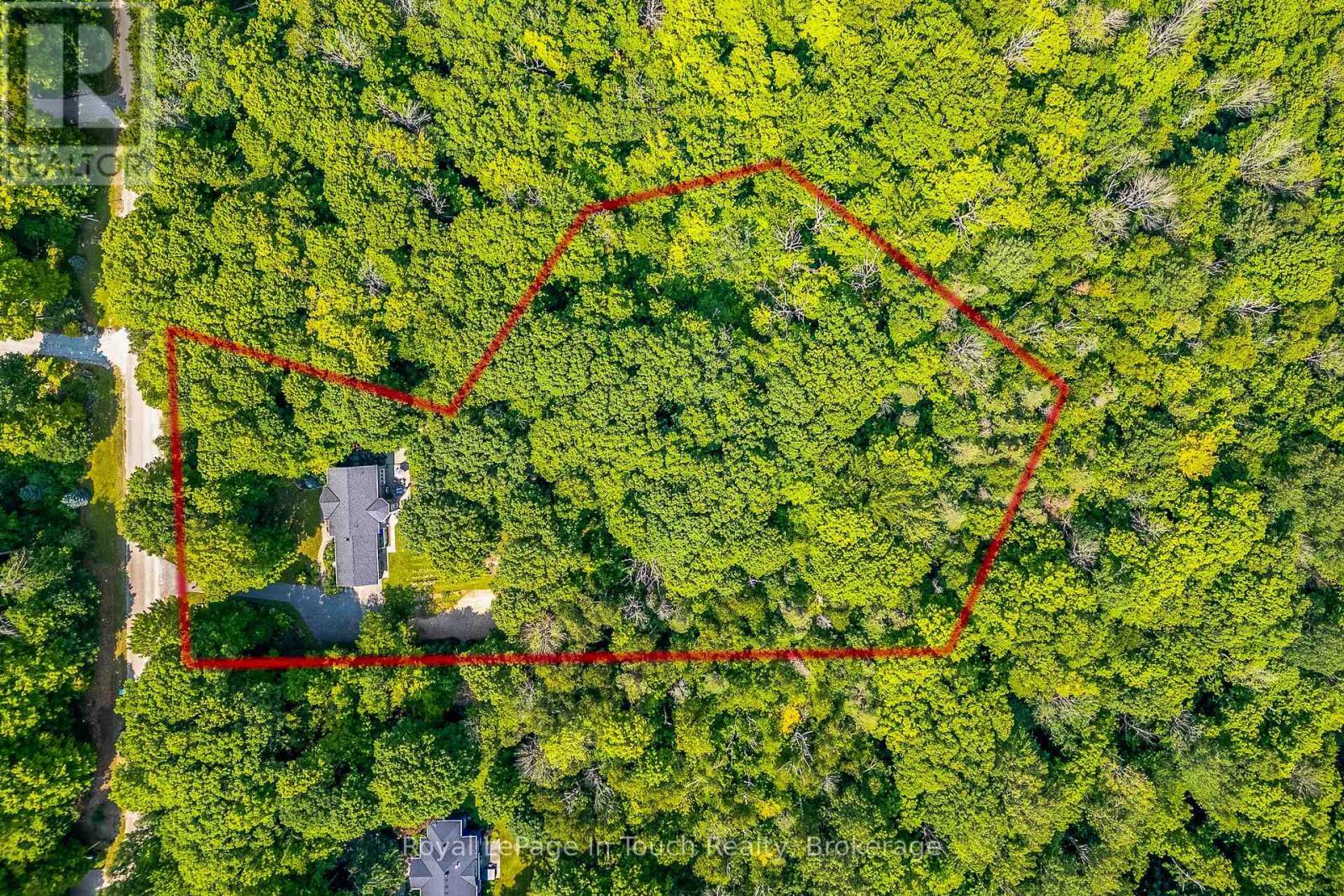 












104 COPELAND CREEK DRIVE

,
Tiny,




Ontario
L9M0M2

