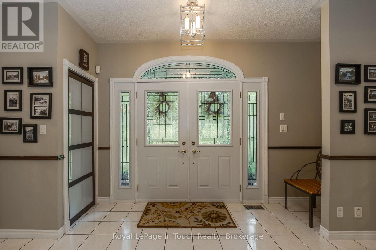 












104 COPELAND CREEK DRIVE

,
Tiny,




Ontario
L9M0M2

