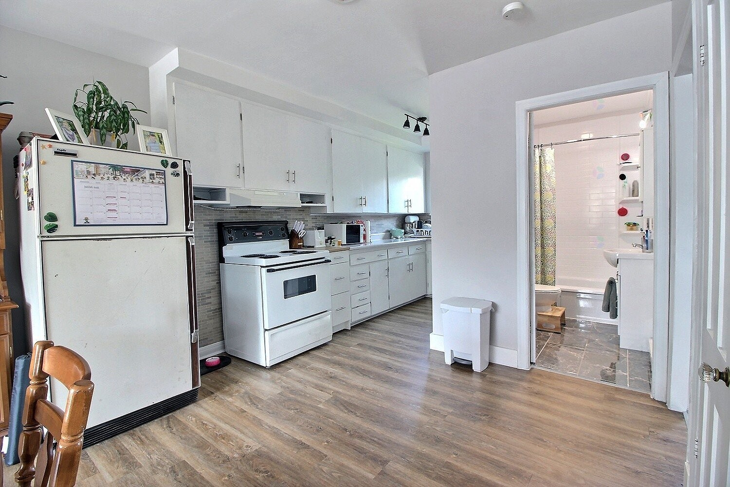 









48

 - 52


Rue Grondin

,
East Angus,




QC
J0B1R0

