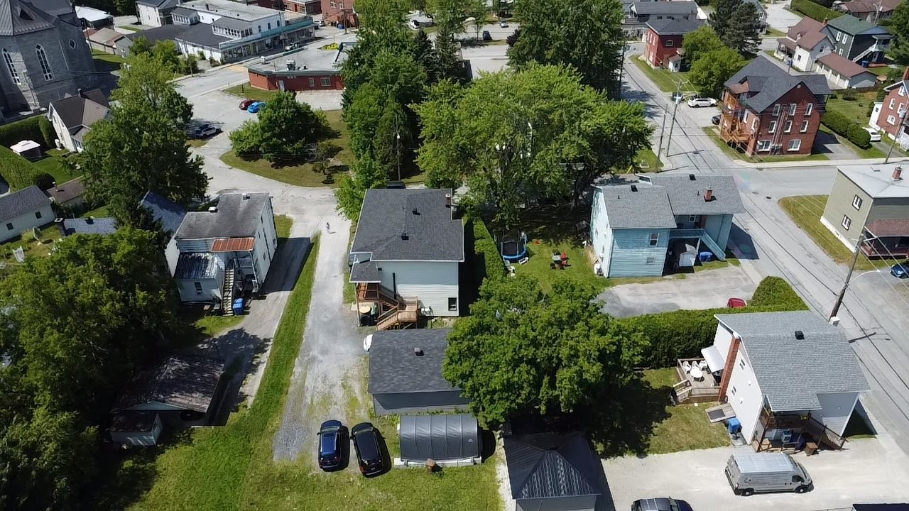 









48

 - 52


Rue Grondin

,
East Angus,




QC
J0B1R0

