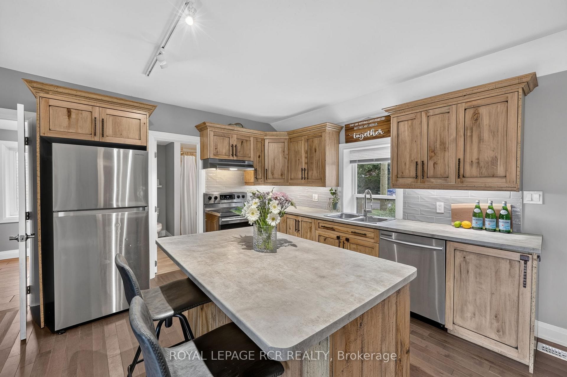 









598319


2nd Line West

Line,
Mulmur,




ON
L9V 0B6

