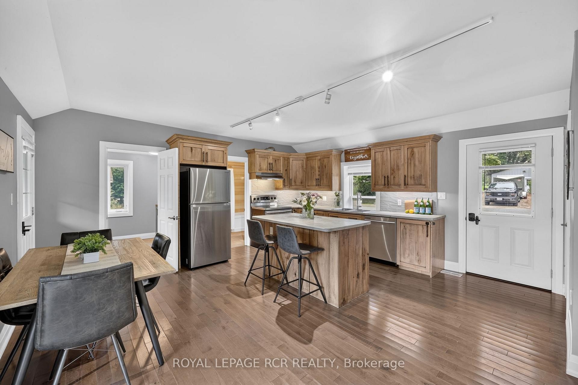 









598319


2nd Line West

Line,
Mulmur,




ON
L9V 0B6

