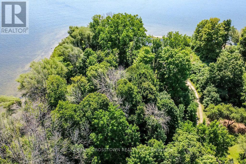 












243 CHAMPLAIN ROAD

,
Penetanguishene,




Ontario
L9M1S2

