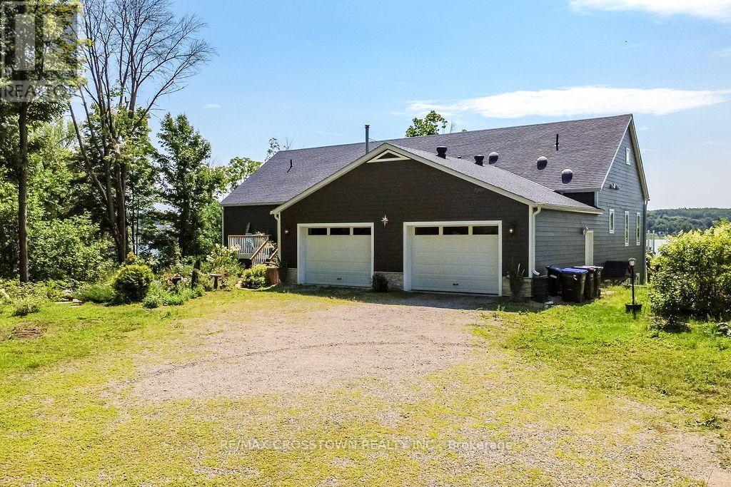












243 CHAMPLAIN ROAD

,
Penetanguishene,




Ontario
L9M1S2

