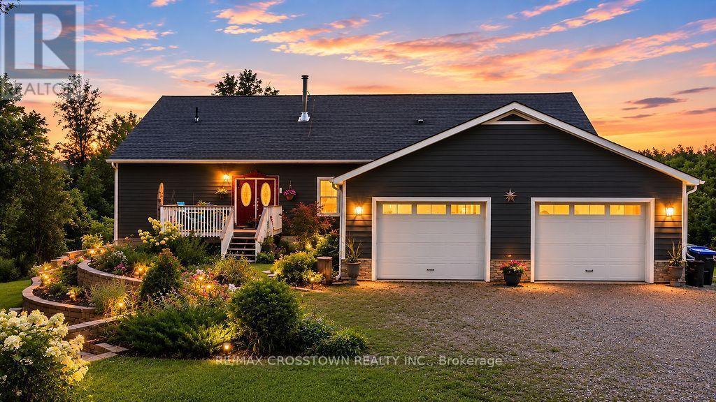 












243 CHAMPLAIN ROAD

,
Penetanguishene,




Ontario
L9M1S2

