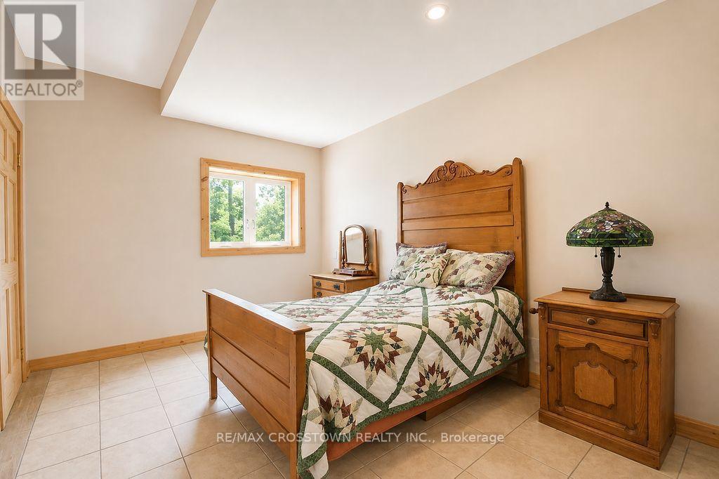 












243 CHAMPLAIN ROAD

,
Penetanguishene,




Ontario
L9M1S2

