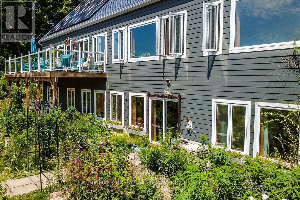 












243 CHAMPLAIN ROAD

,
Penetanguishene,




Ontario
L9M1S2

