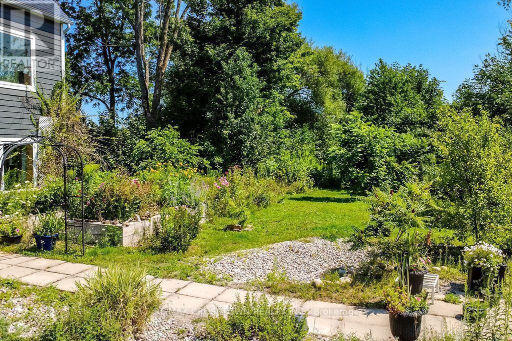 












243 CHAMPLAIN ROAD

,
Penetanguishene,




Ontario
L9M1S2

