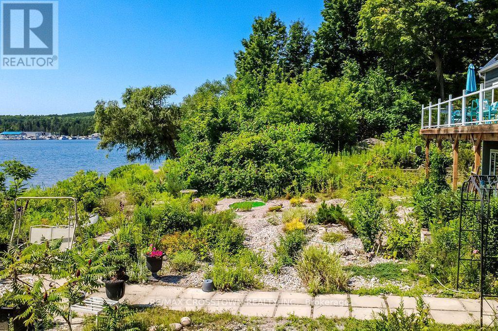 












243 CHAMPLAIN ROAD

,
Penetanguishene,




Ontario
L9M1S2

