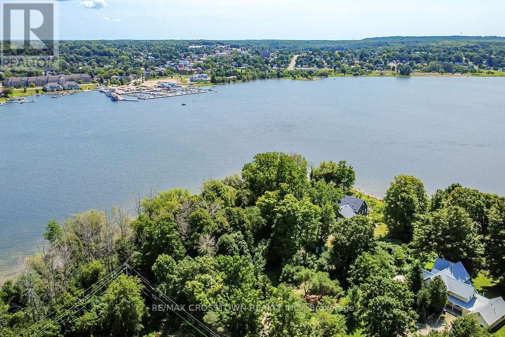 












243 CHAMPLAIN ROAD

,
Penetanguishene,




Ontario
L9M1S2

