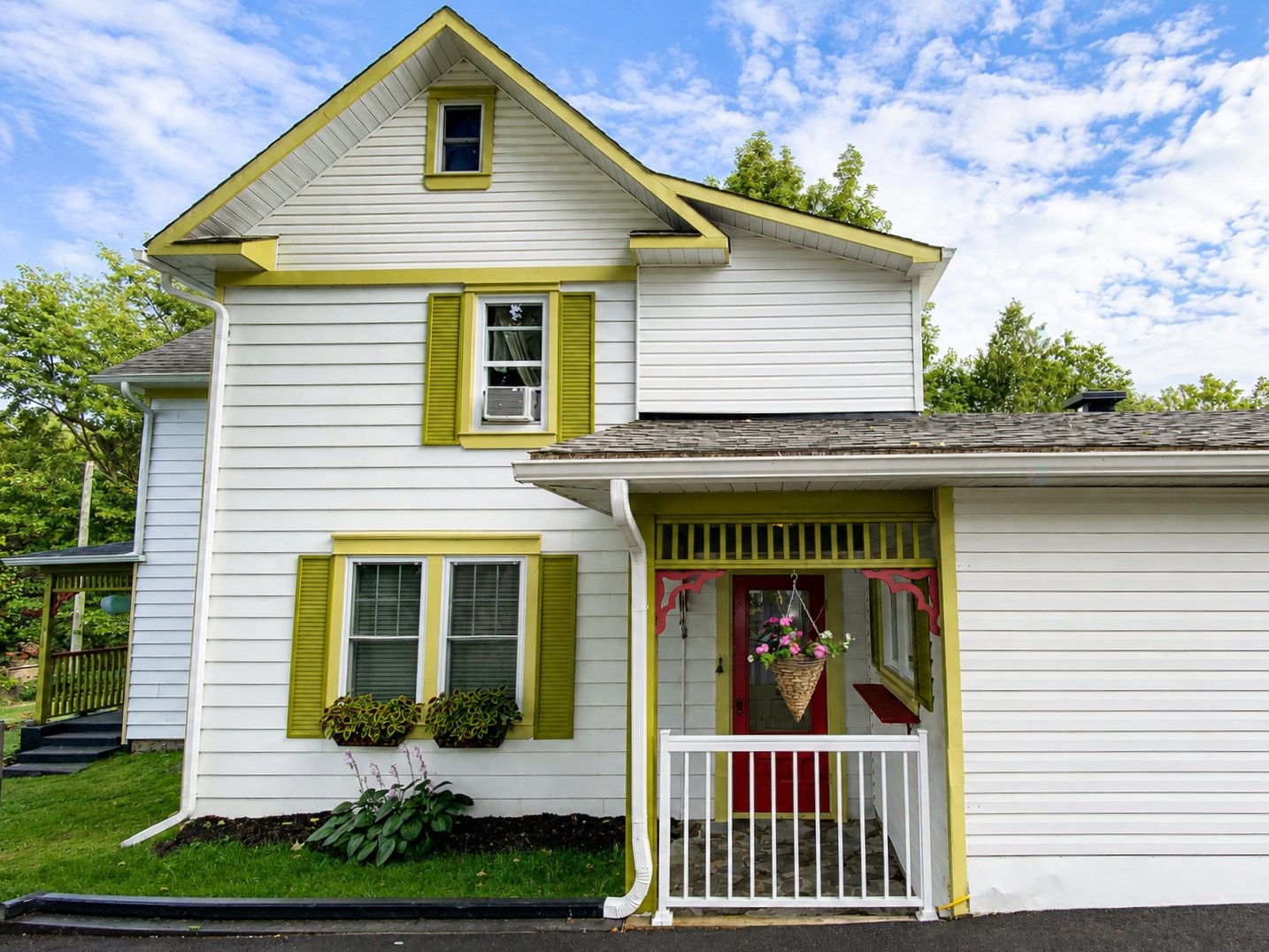 









94


Rue Galipeau

,
Thurso,




QC
J0X3B0

