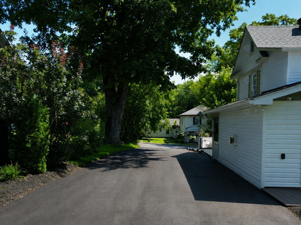 









94


Rue Galipeau

,
Thurso,




QC
J0X3B0

