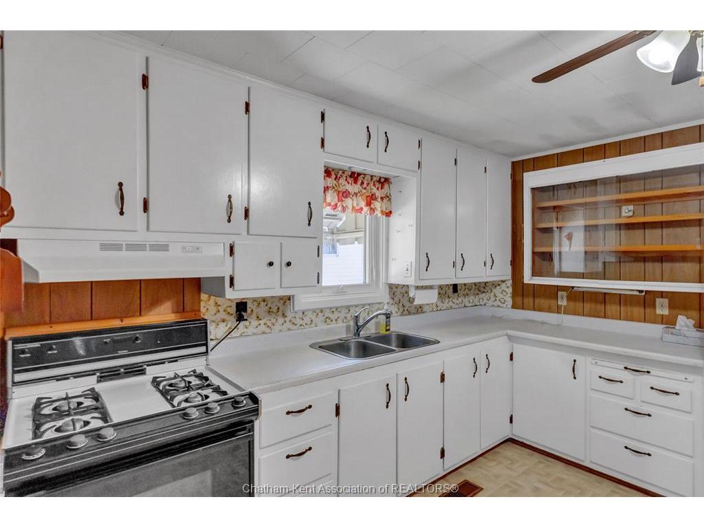 









15


Oxley

Drive,
Chatham,




ON
N7L 2K5

