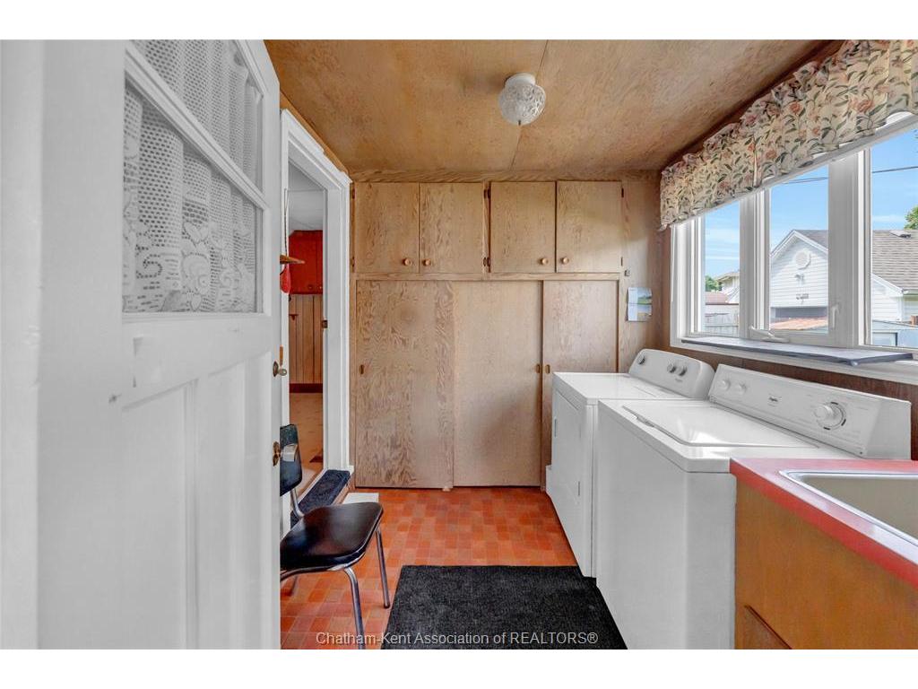 









15


Oxley

Drive,
Chatham,




ON
N7L 2K5

