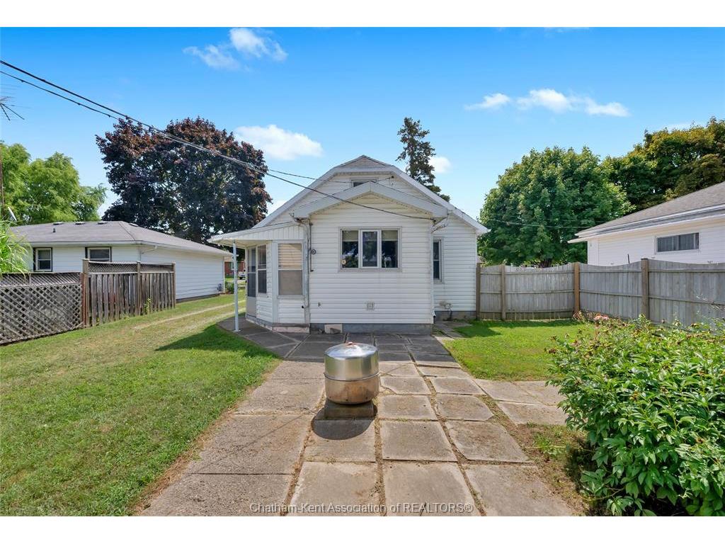 









15


Oxley

Drive,
Chatham,




ON
N7L 2K5

