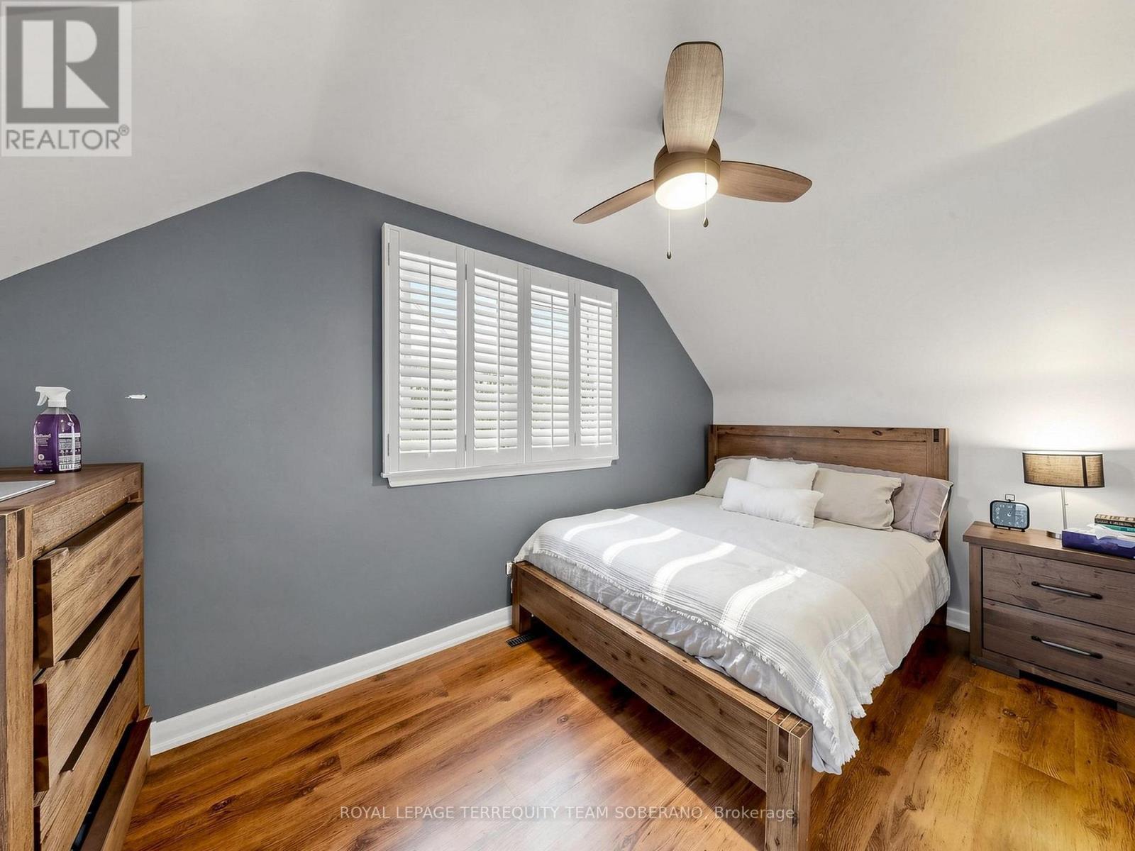 












64 CLEARBROOKE CIRCLE

,
Toronto,




Ontario
M9W2E5

