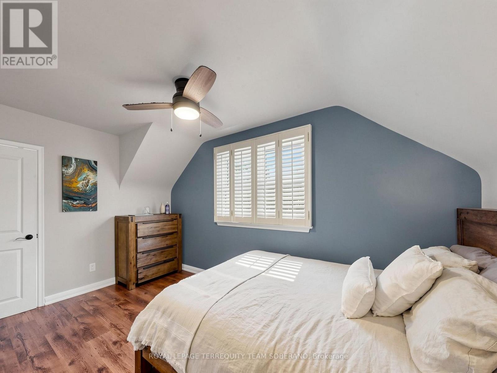 












64 CLEARBROOKE CIRCLE

,
Toronto,




Ontario
M9W2E5

