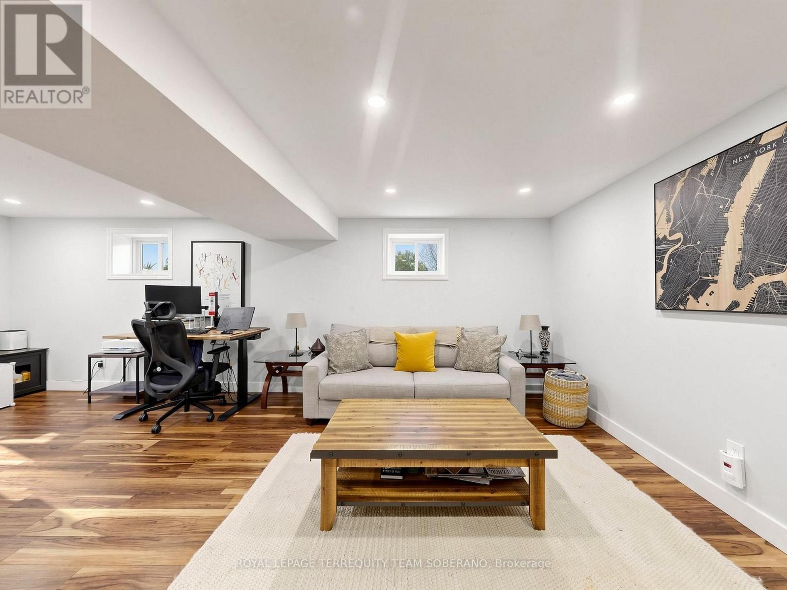 












64 CLEARBROOKE CIRCLE

,
Toronto,




Ontario
M9W2E5

