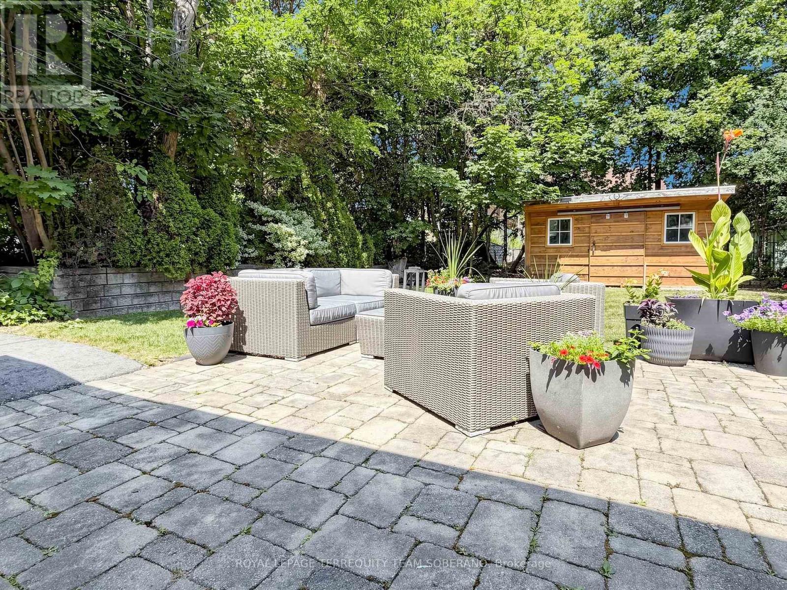 












64 CLEARBROOKE CIRCLE

,
Toronto,




Ontario
M9W2E5

