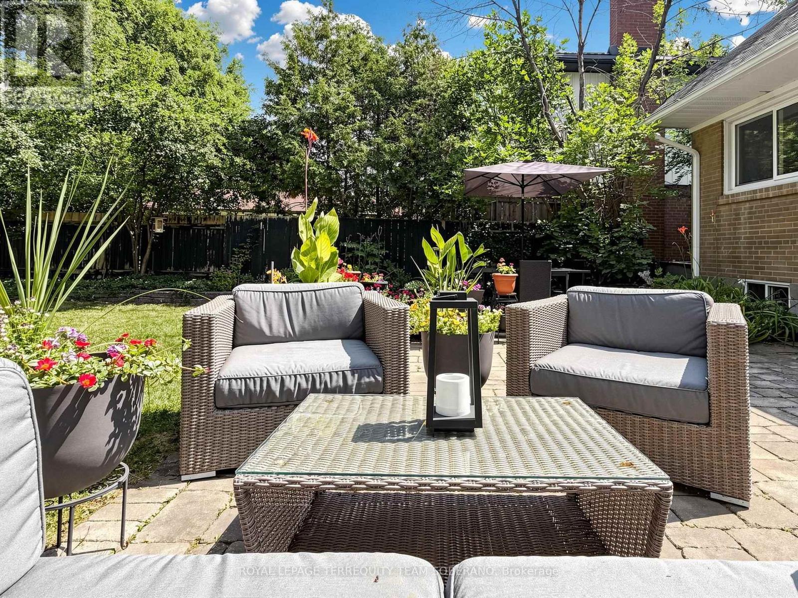 












64 CLEARBROOKE CIRCLE

,
Toronto,




Ontario
M9W2E5


