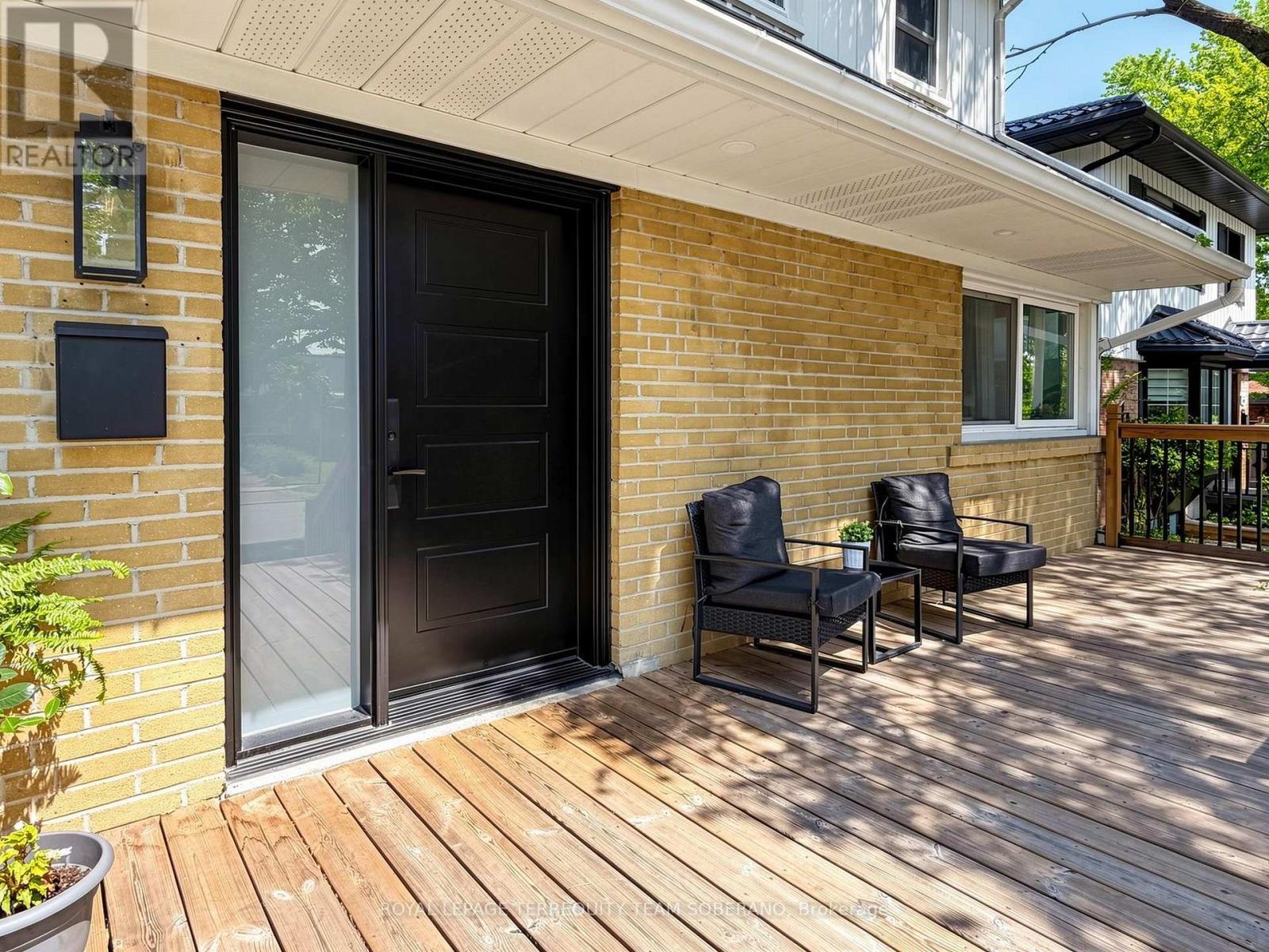 












64 CLEARBROOKE CIRCLE

,
Toronto,




Ontario
M9W2E5

