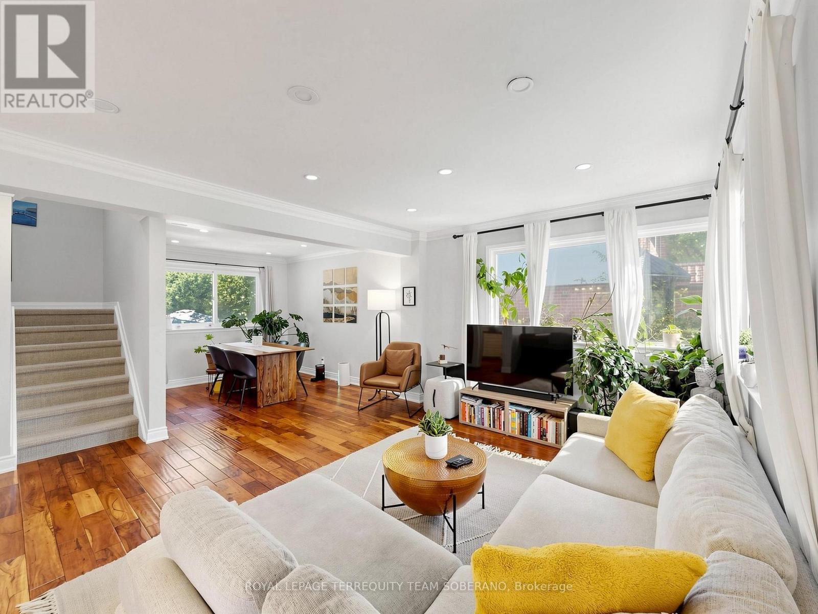 












64 CLEARBROOKE CIRCLE

,
Toronto,




Ontario
M9W2E5


